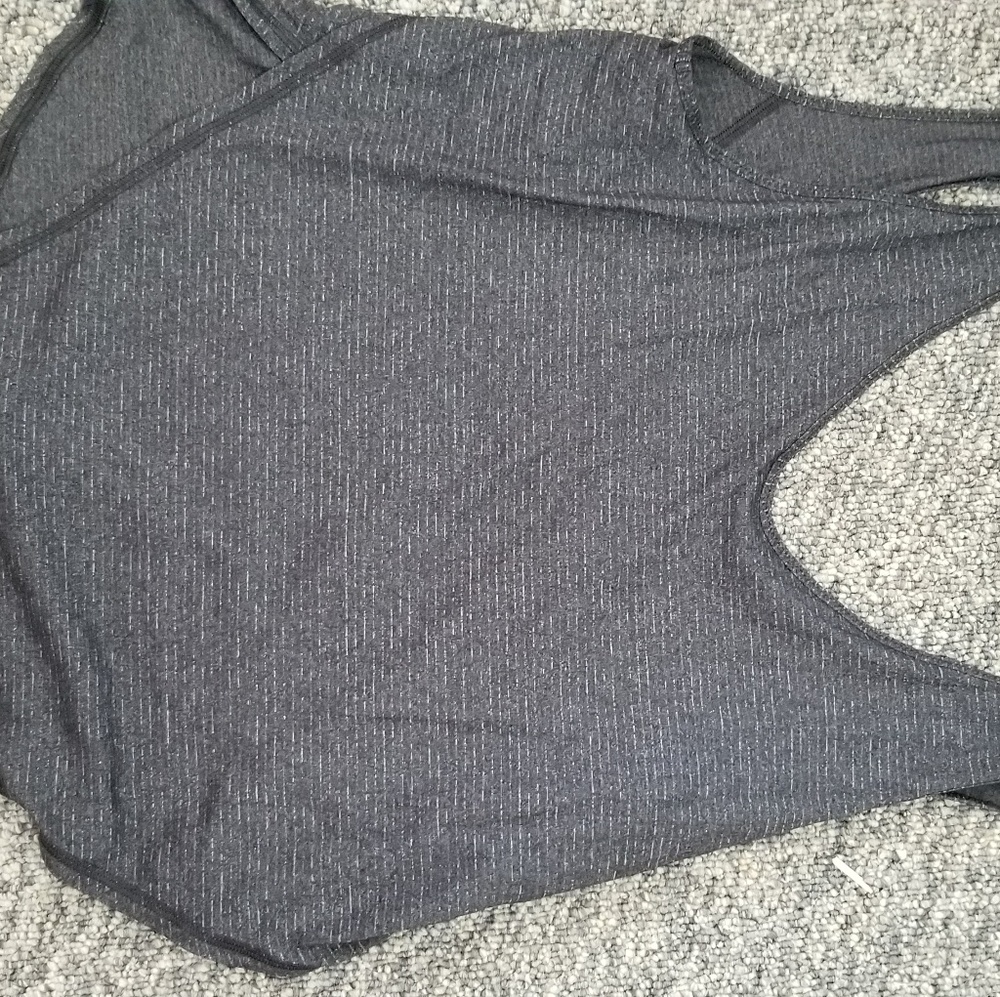 Flowy Lululemon tank